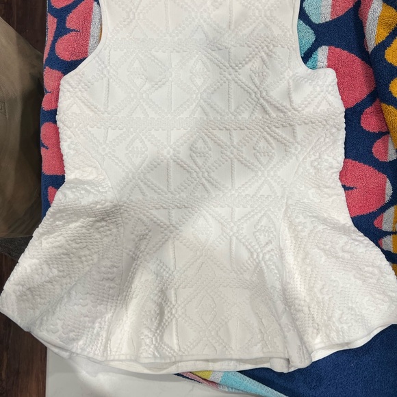 Guess Tops - Guess White Textured Peplum Sleeveless Top